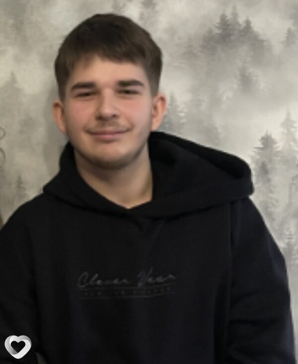 Артур, 18, Смоленске — анкета №3688357