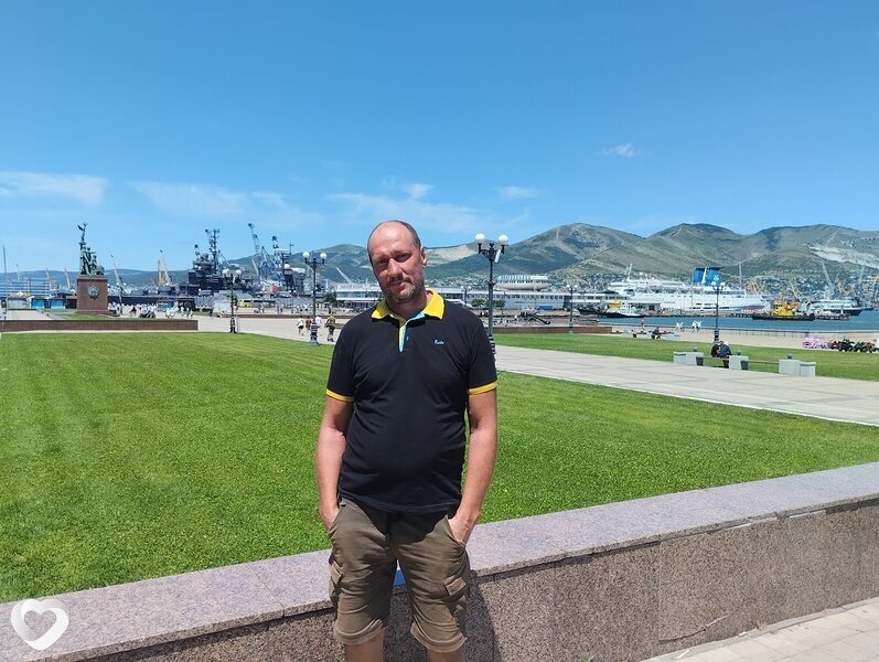 Антон, 43, Сосновом Боре — анкета №3688485
