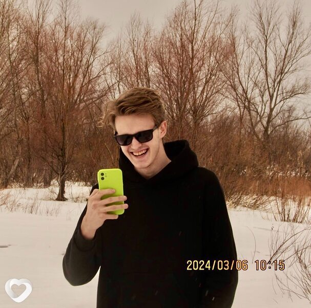 Артем, 21, Самаре — анкета №3688757