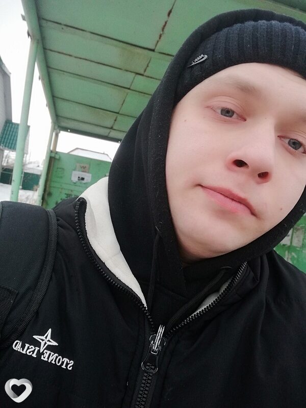 Саша, 22, Рубцовске — анкета №3689118