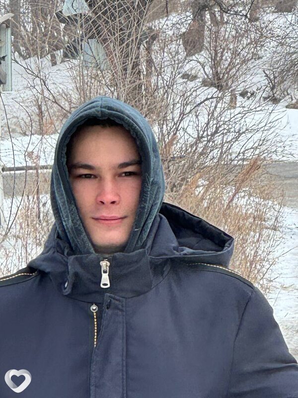 Артём, 19, Спасск-Дальний — анкета №3689162