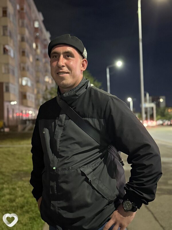Максим, 28, Астане — анкета №3689777