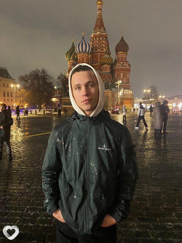 Артем, 22, Орёл — анкета №3689986