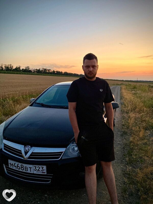 Саша, 22, Краснодаре — анкета №3690331