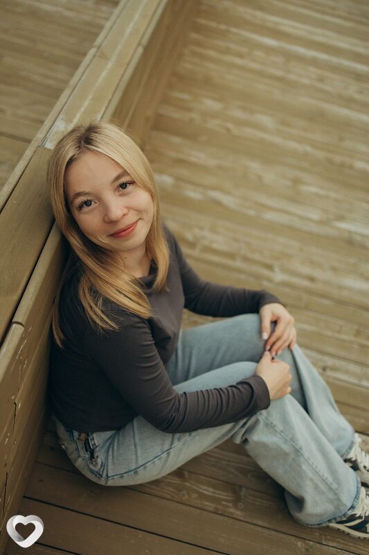 Настя, 21, Нефтеюганске — анкета №3691307