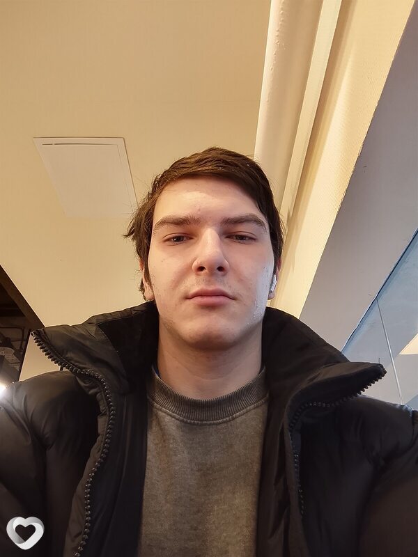 Игорь, 18, Екатеринбурге — анкета №3691844
