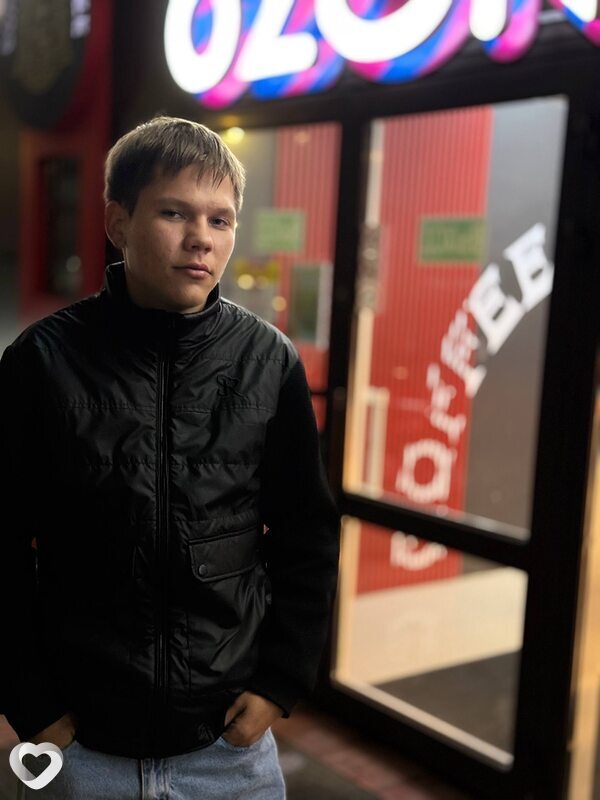 Иван, 23, Москве — анкета №3692356