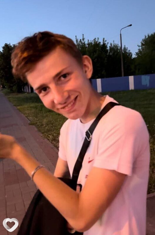 Артём, 18, Бобруйске — анкета №3693234