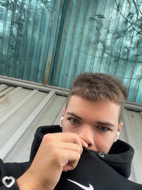 Арсений, 18, Речице — анкета №3693428