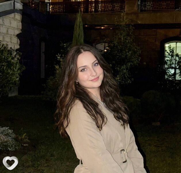 Аделина, 20, Екатеринбурге — анкета №3693740