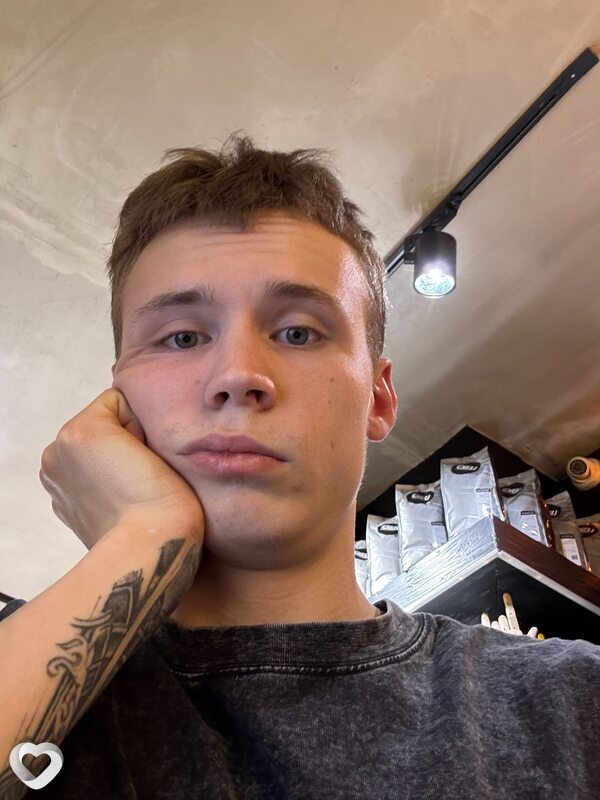 Алекс, 23, Москве — анкета №3693749