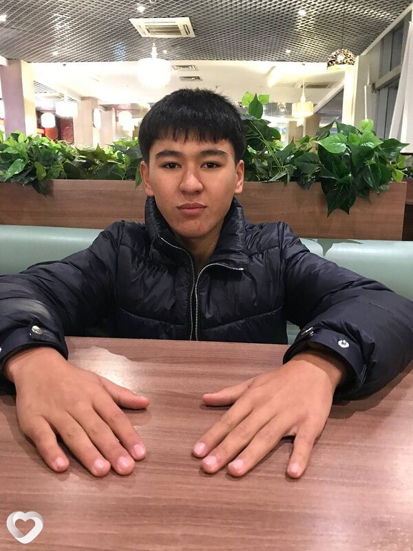 Зохид, 21, Санкт-Петербурге — анкета №3693792