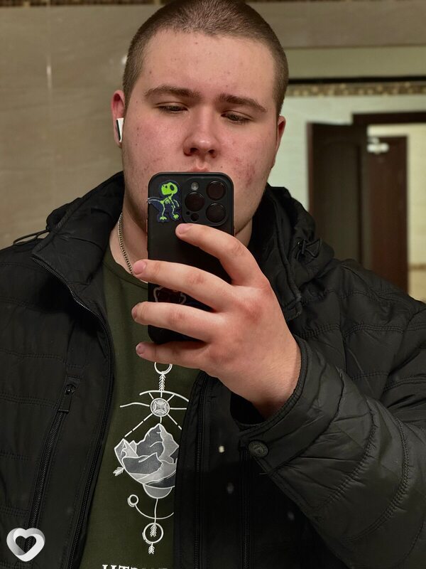 Глеб, 23, Томске — анкета №3694436