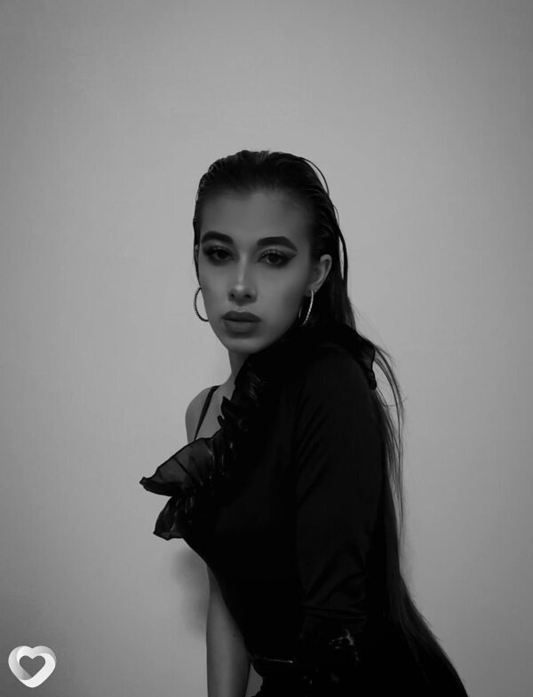 Карина, 26, Москве — анкета №3697035