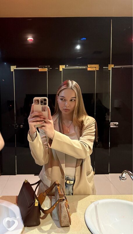 Анна, 24, Екатеринбурге — анкета №3698555