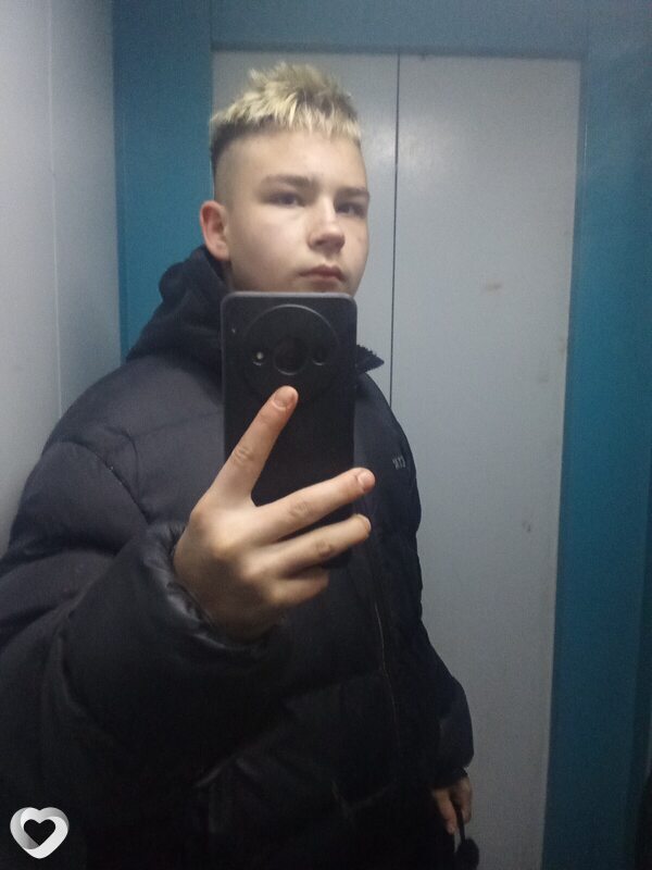 Никита, 19, Истре — анкета №3699340