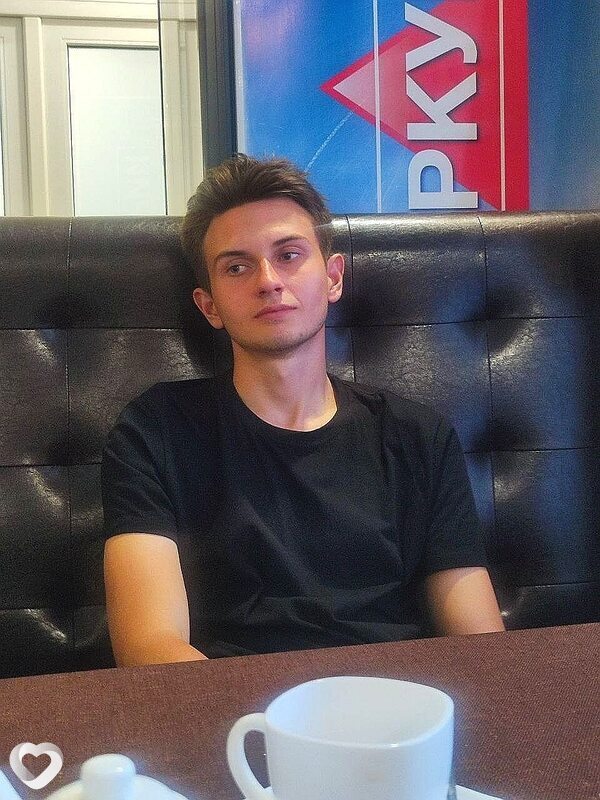 Александр, 22, Воронеже — анкета №3700395