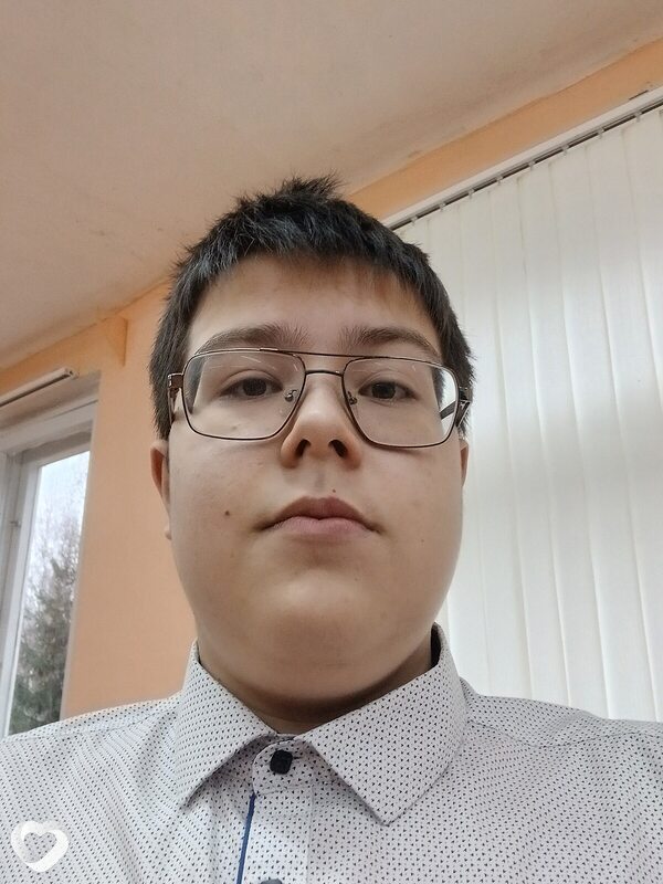 Максим, Бор