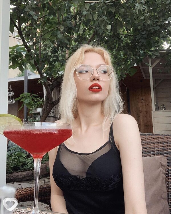 Есения, 21, Саратове — анкета №3700738