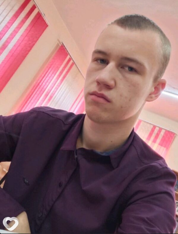 Никита, 19, Уссурийске — анкета №3701325