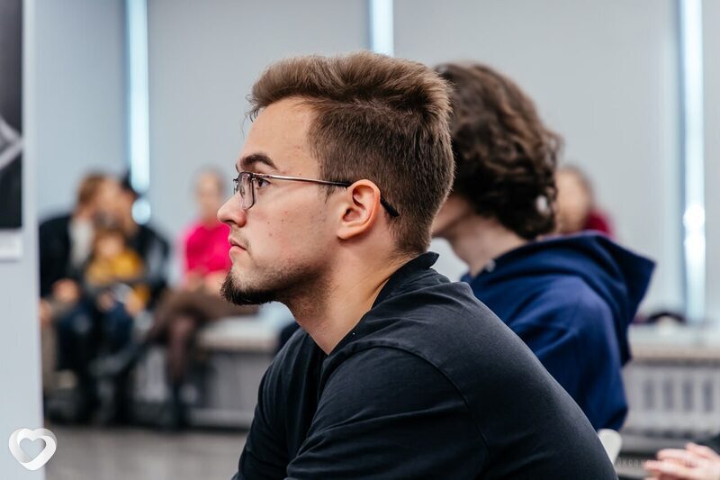 Александр, 19, Красноярске — анкета №3702077