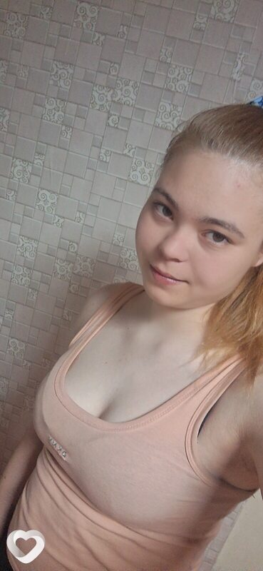 Девушка, 23, Улан-Удэ — анкета №3702343