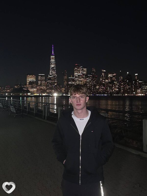 Валентин, 20, Химках — анкета №3702488