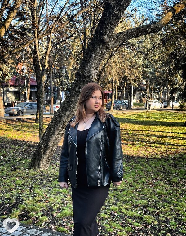 Анна, 19, Пятигорске — анкета №3702642