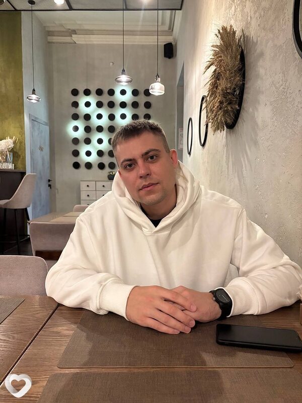 Михаил, 29, Красноярске — анкета №3703536