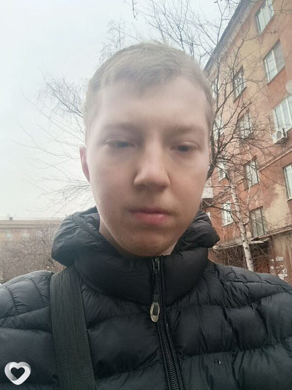 Ярослав, 22, Алчевске — анкета №3703543