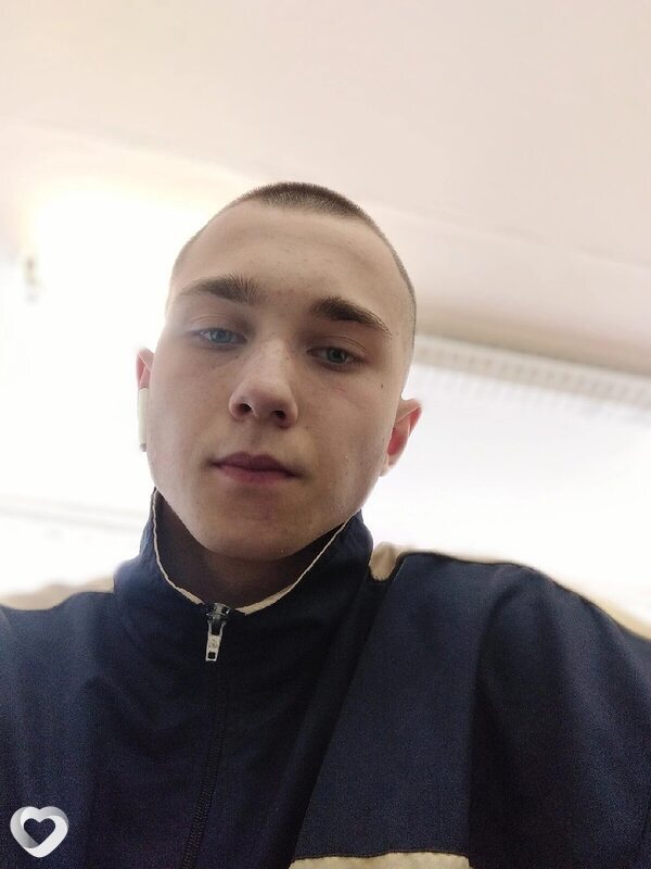 Кирилл, 20, Орёл — анкета №3704012