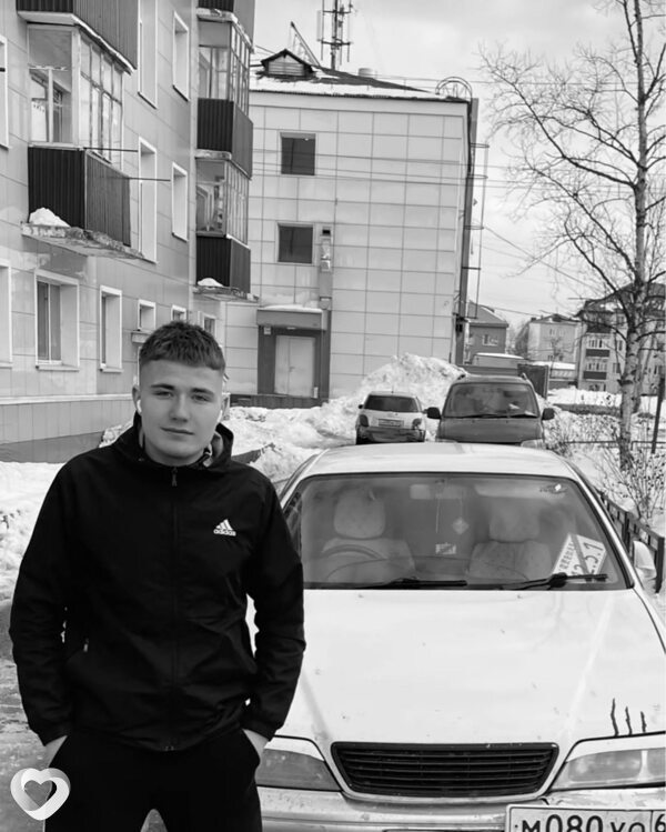 Дмитрий, 19, Уссурийске — анкета №3705199