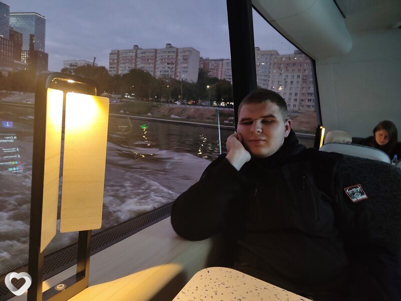 Антон, 19, Смоленске — анкета №3705588