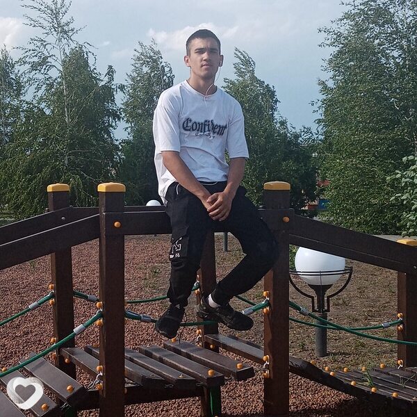 Никита, 21, Омске — анкета №3706491