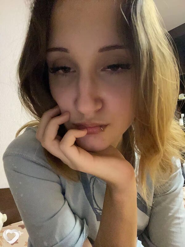 Анюта, 19, Минске — анкета №3707715
