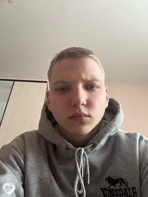 Алексей, 20, Калининграде — анкета №3708101