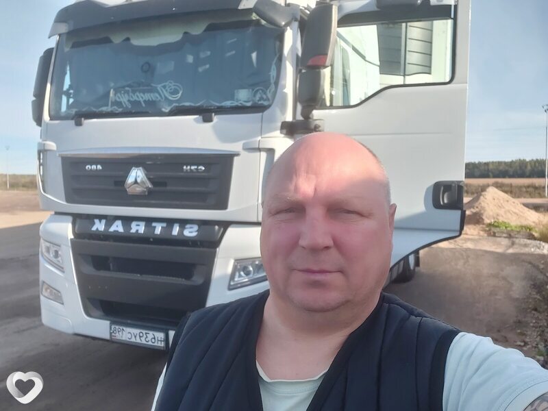 Андрей, Тихвин