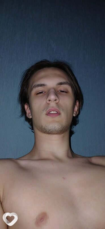 Алекс, 18, Красноярске — анкета №3708891