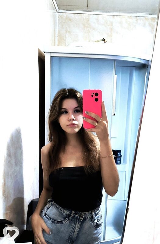 Каролина, 23, Жлобине — анкета №3709290