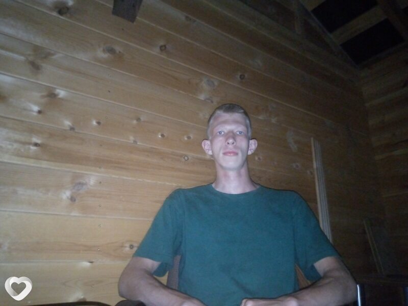 Андрей, 21, Барнауле — анкета №3710688