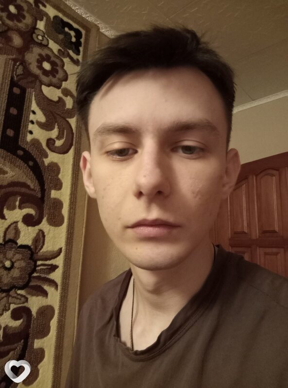 Артем, 22, Москве — анкета №3711482