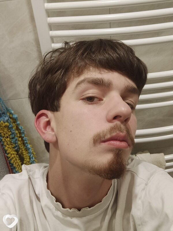 Илья, 19, Калининграде — анкета №3712804