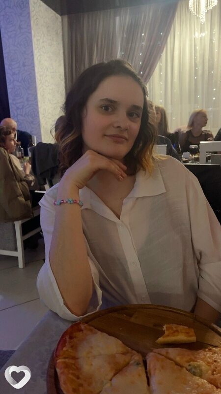 Полина, 23, Краснодоне — анкета №3712766