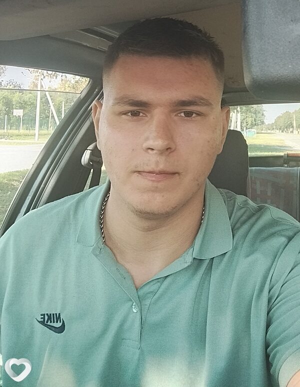 Владимир, 21, Калинковичах — анкета №3713880