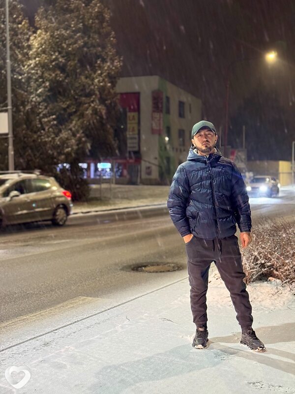 Ali, Брно