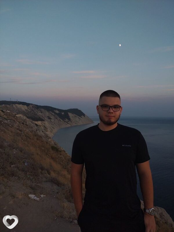 Руслан, 22, Таганроге — анкета №3715345