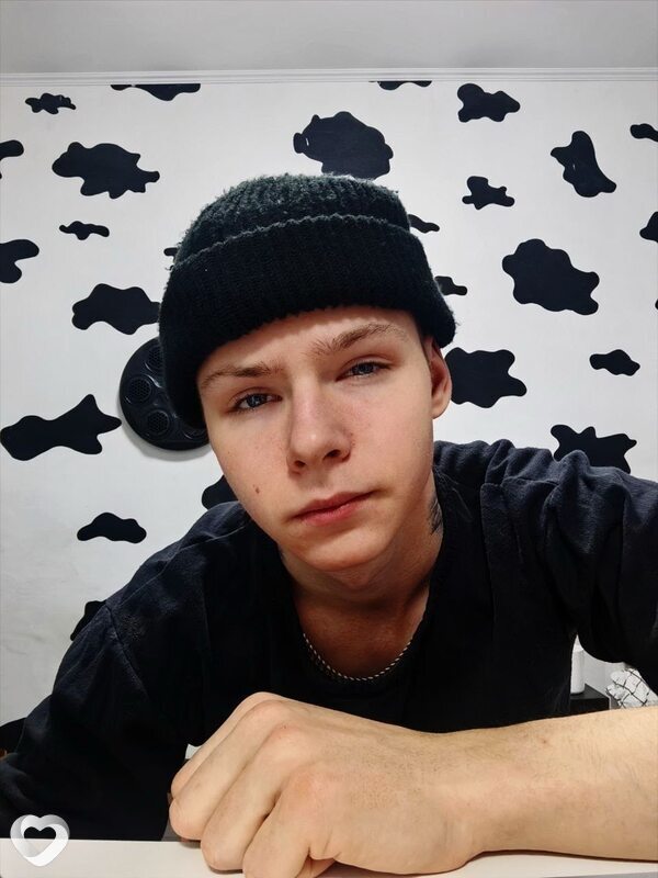 Dmitriy, 21, Омске — анкета №3714664