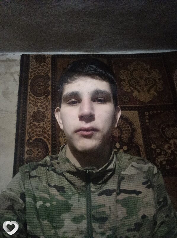 Артем, 21, Луганске — анкета №3715841