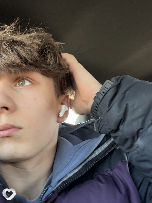 Артем, 21, Владивостоке — анкета №3717207