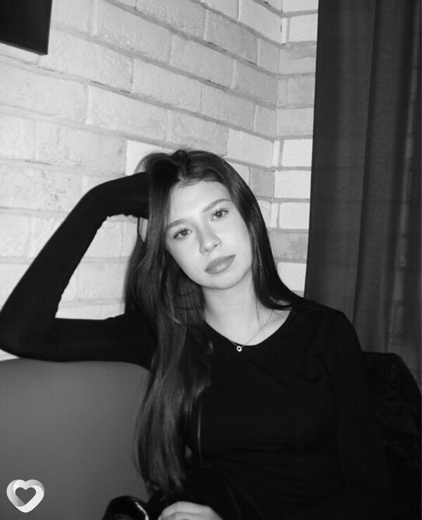 Карина, 19, Краснодаре — анкета №3720534